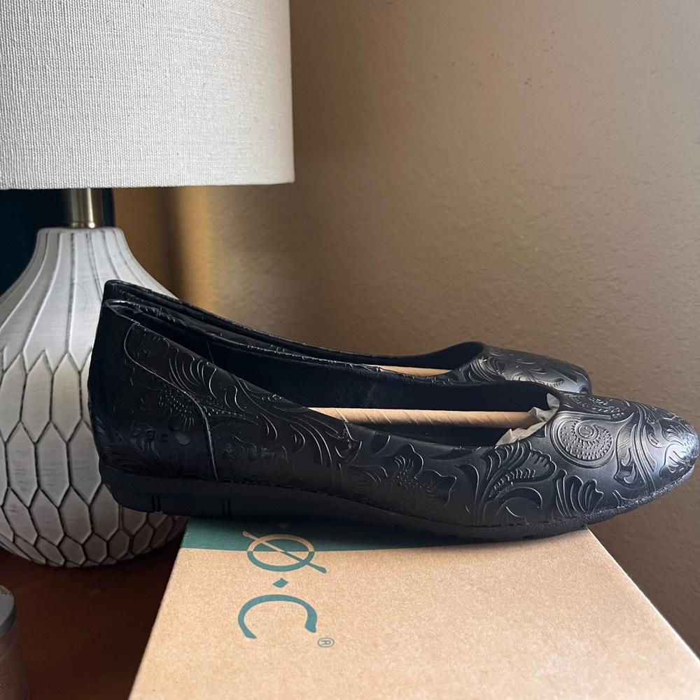 B.O.C. black slip ons 7.5 never worn